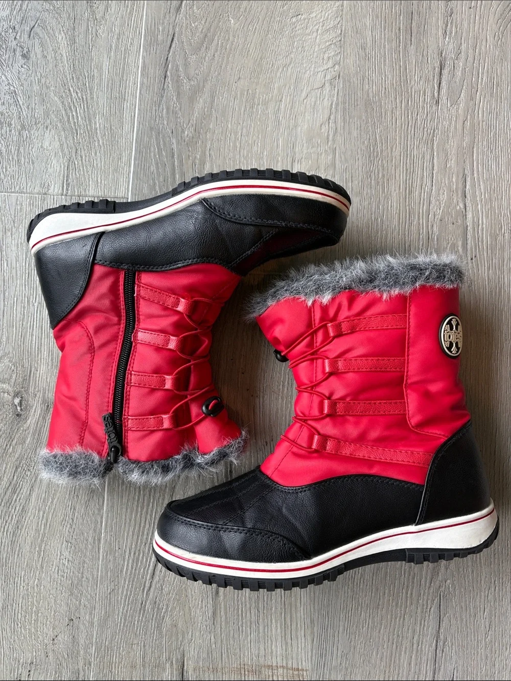 ❄️ Totes Adele Red Snow Rain Boots. Size 7